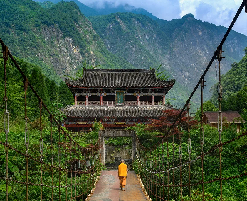 龙门古寺